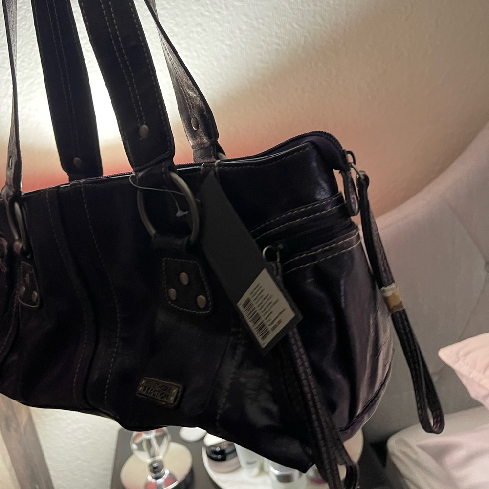 Kenneth Cole - Picture 2 of 6